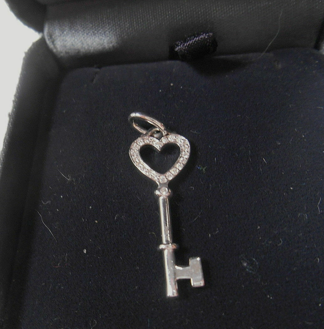 Tiffany & Co Gold Open Heart Key Pendant Diamond 18K, 4 Necklace, Boxed