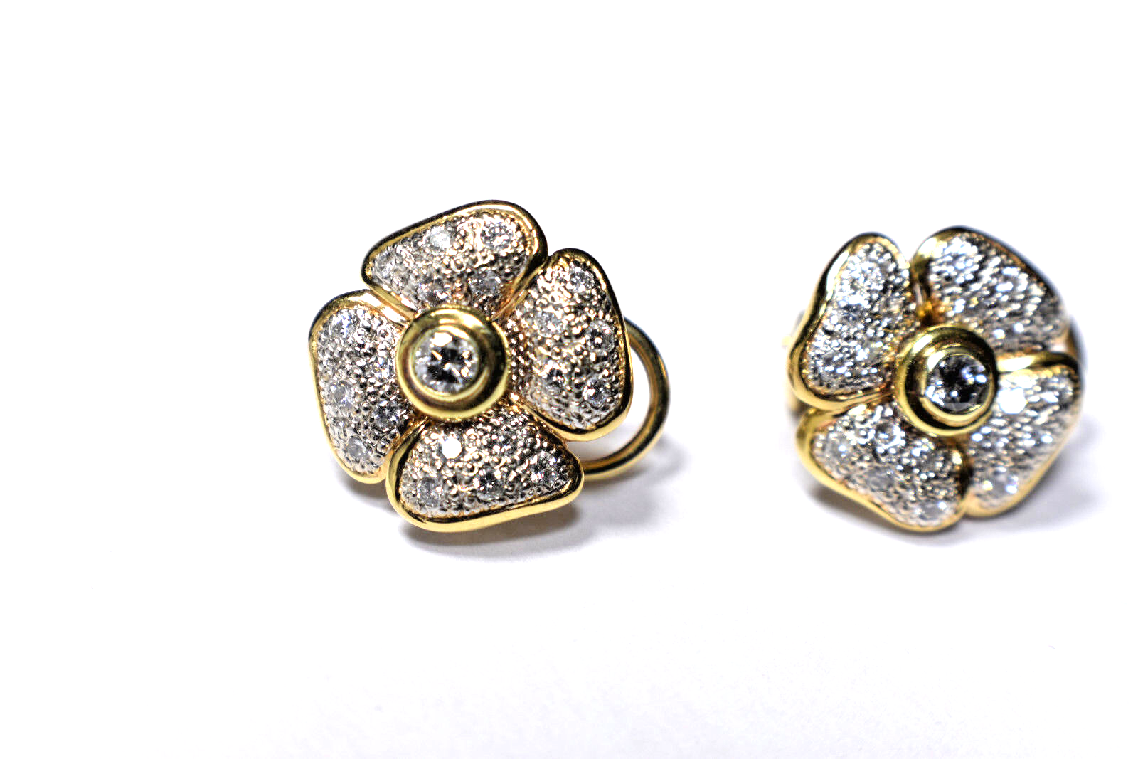 1 ct Pave' Diamond FG-VS1 14K Gold Flower Earrings Omega, 9 Grams Gold, Designer