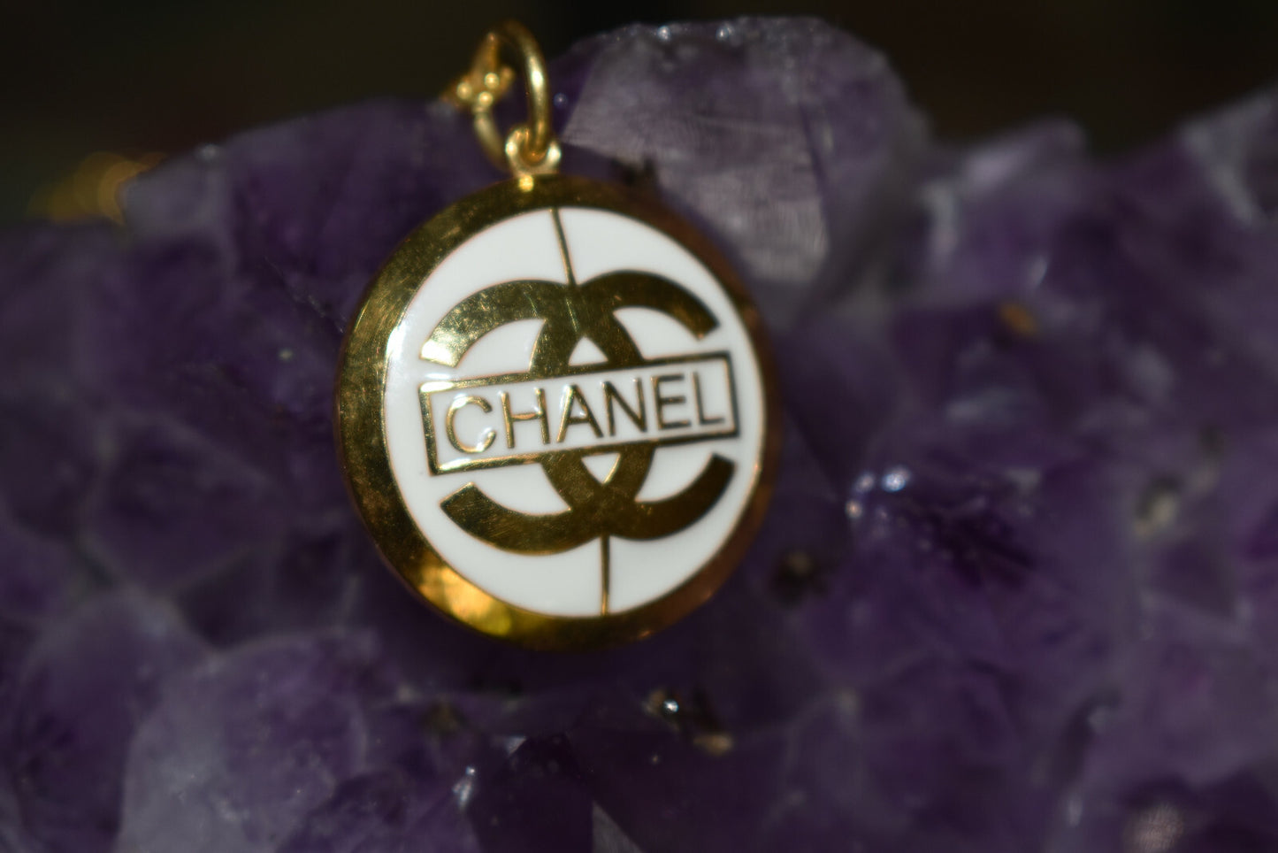  Chanel Charm Interlocking C Gold & White Round Enamel Pendant 18" Necklace