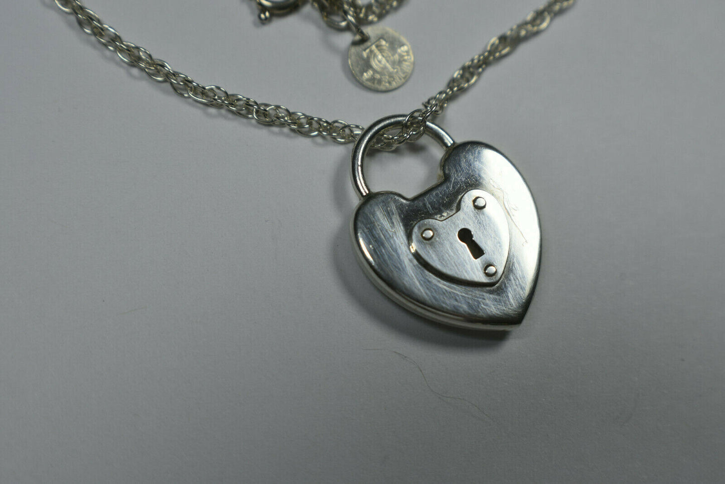 Vintage Tiffany &Co 1" Silver Padlock Heart Emblem Lock Heavy Chain Necklace 18"
