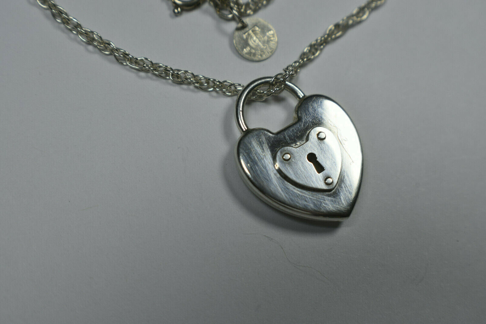 Vintage Tiffany &Co 1" Silver Padlock Heart Emblem Lock Heavy Chain Necklace 18"