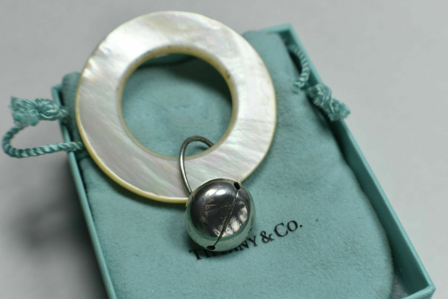 Tiffany & Co Mother of Pearl Sterling Silver Teething Ring Rattle Rare, Pouch