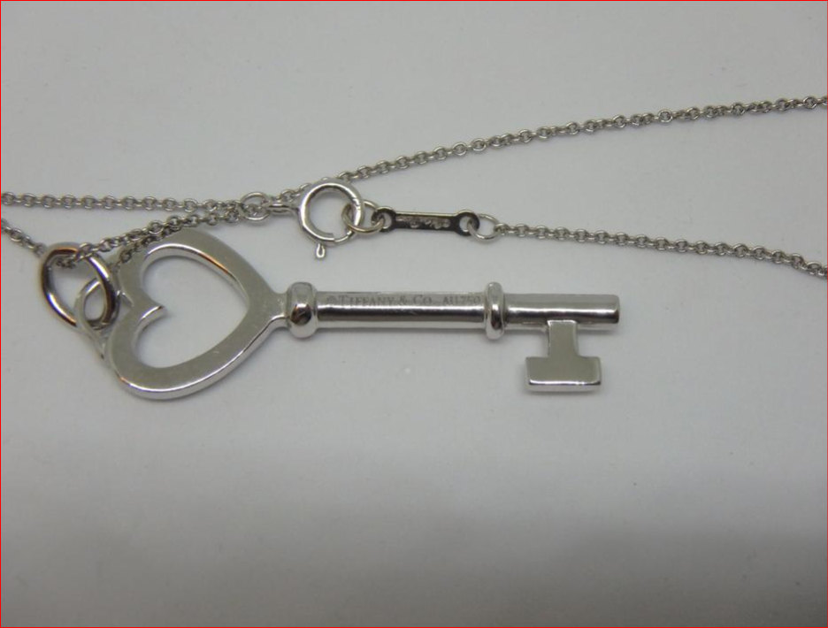 Tiffany & Co Gold Open Heart Key Pendant Diamond 18K, 4 Necklace, Boxed