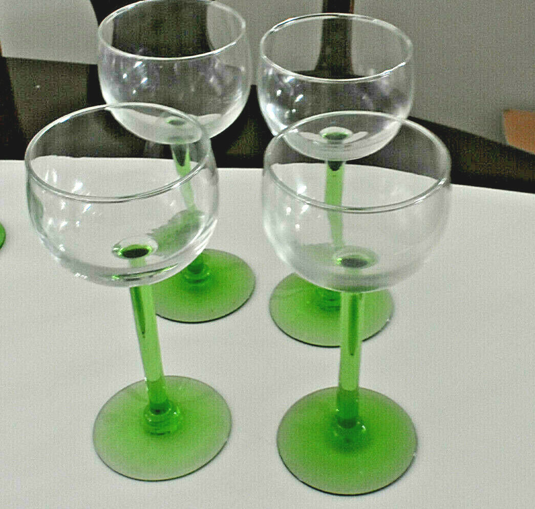Queen Elizabeth 2 Ocean Cruise Ship 6 Matching Wine Glasses Green Stems- 1967