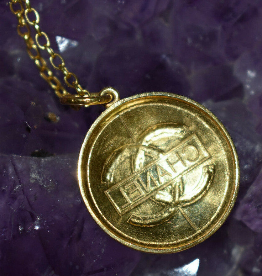  Chanel Charm Interlocking C Gold & White Round Enamel Pendant 18" Necklace