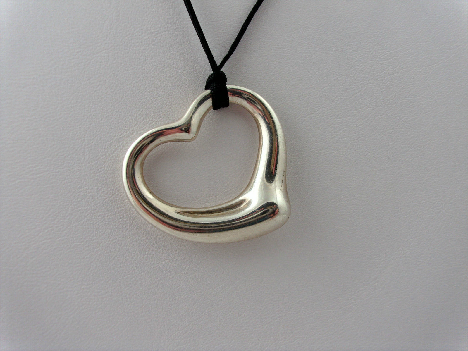 Tiffany & Co. Peretti  XL Large Open Heart Pendant Necklace
